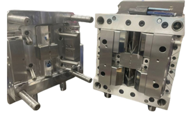 plastic injection molding 2